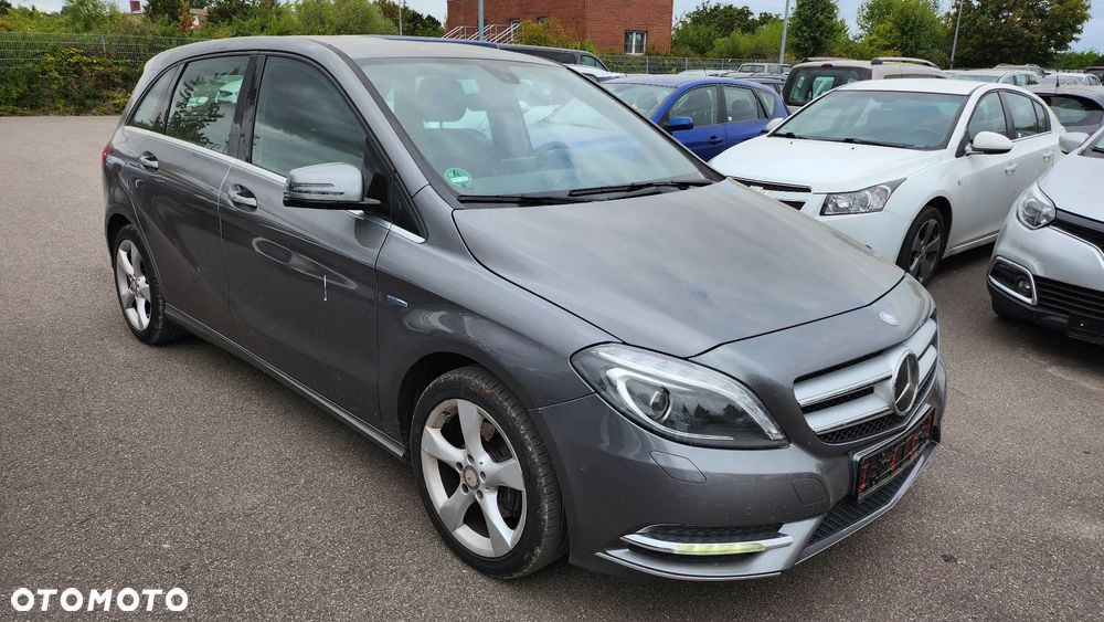 Mercedes-Benz Klasa B 180 CDI BlueEFFICIENCY Edition 1 - 27