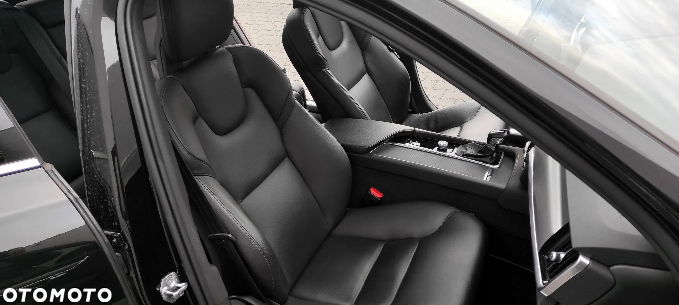 Volvo V90 D4 Momentum - 27