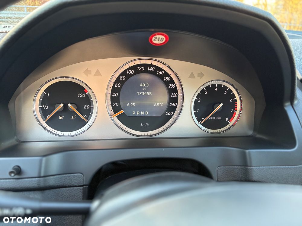 Mercedes-Benz Klasa C 350 Avantgarde - 15