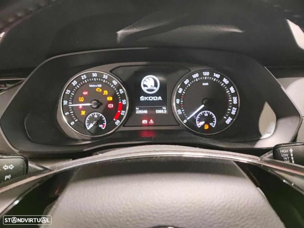 Skoda Octavia Break 2.0 TDI Ambition - 6