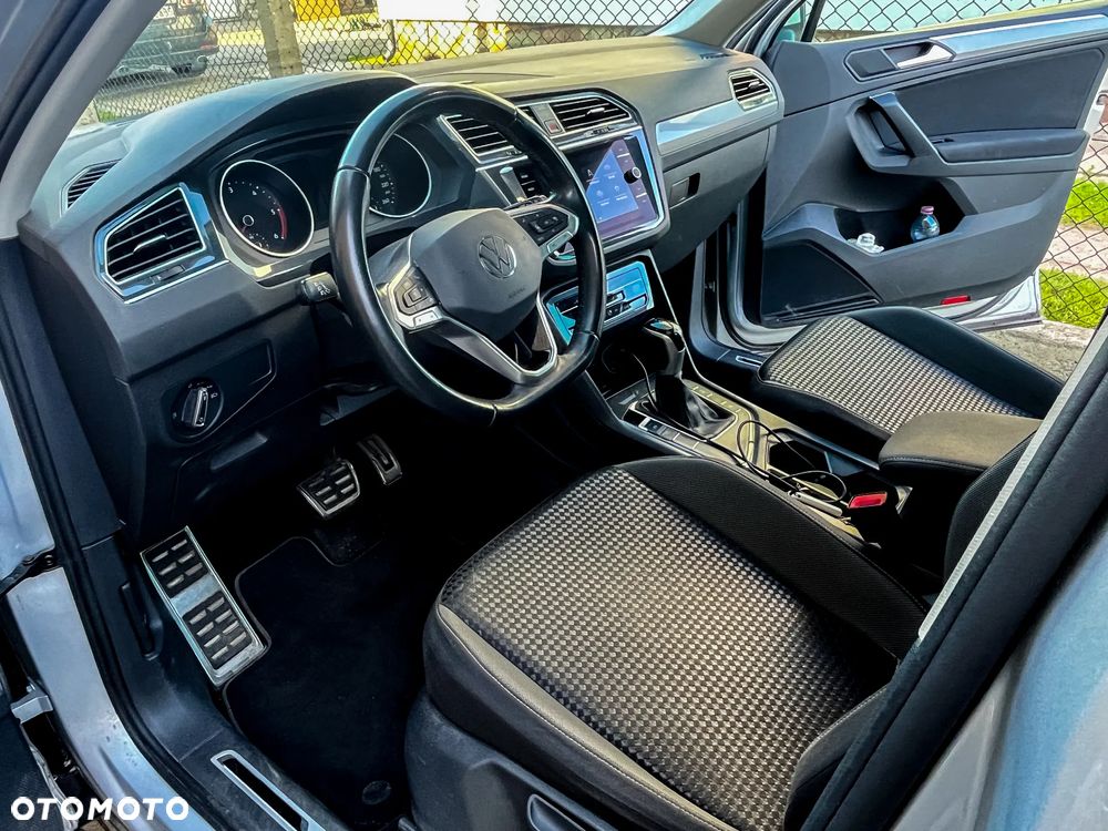 Volkswagen Tiguan - 17