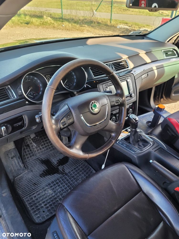 Skoda Superb 2.0 TDI Green tec L&K - 19