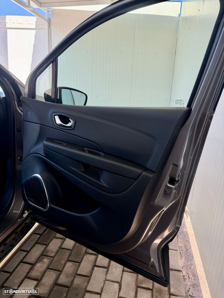 Renault Captur 0.9 TCE Exclusive XMOD - 20
