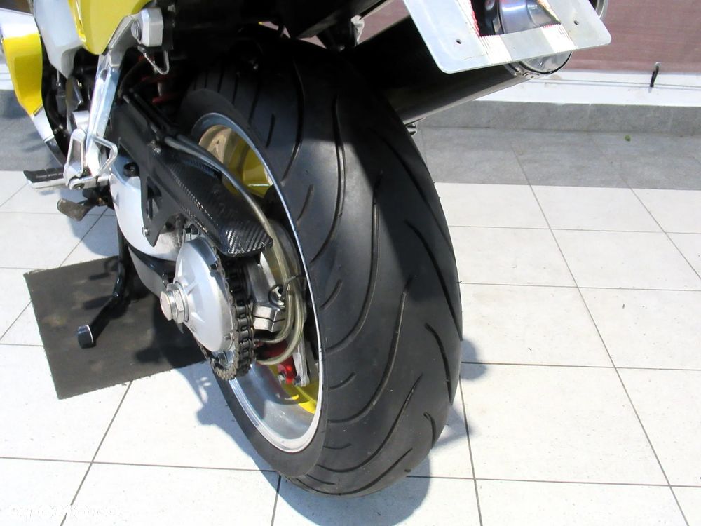 Honda VFR - 22