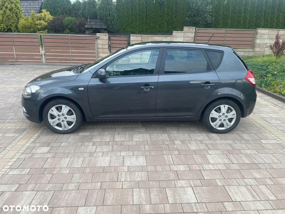 Kia Ceed 1.4 CVVT Spirit - 8