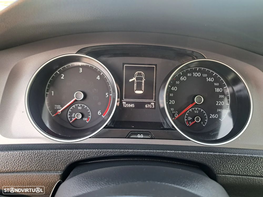 VW Golf 1.6 TDi Trendline - 12