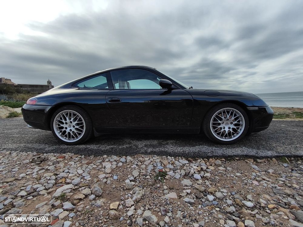 Porsche 911 (996) Carrera Coupé - 1