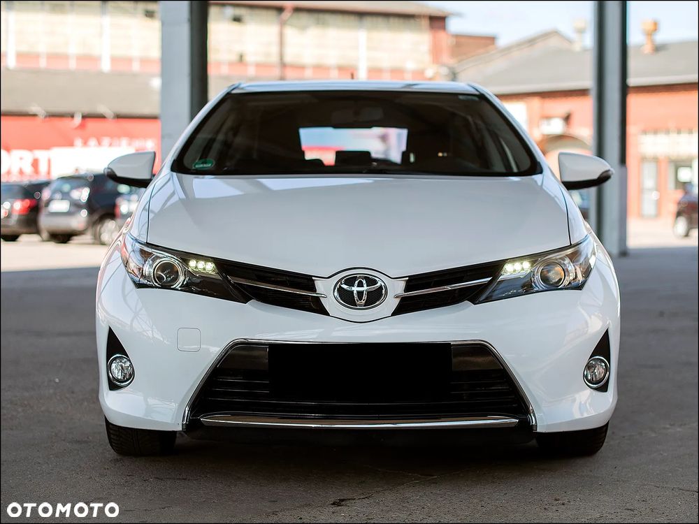 Toyota Auris - 2