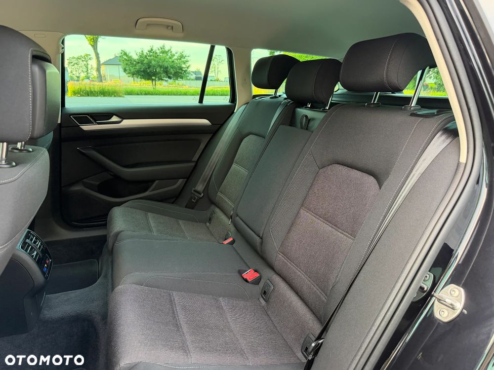 Volkswagen Passat 1.8 TSI (BlueMotion Technology) DSG Comfortline - 26