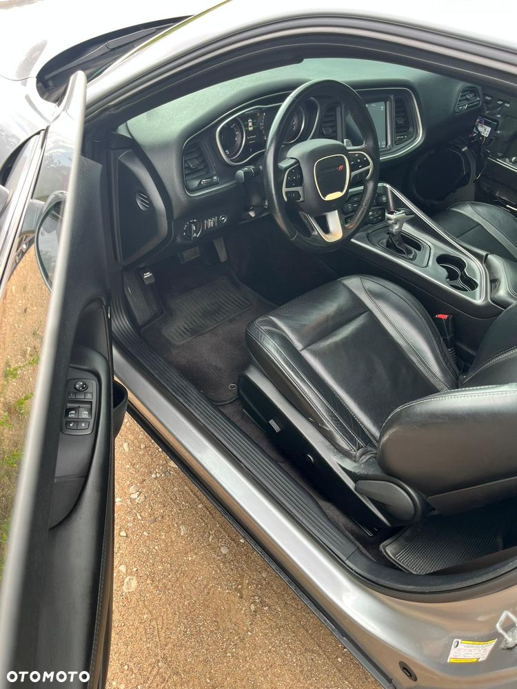 Dodge Challenger 3.6 GT AWD - 21