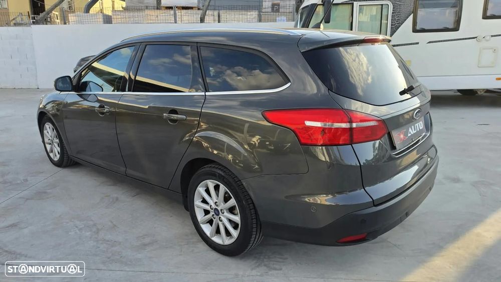 Ford Focus SW 1.5 TDCi EcoBlue Business - 5