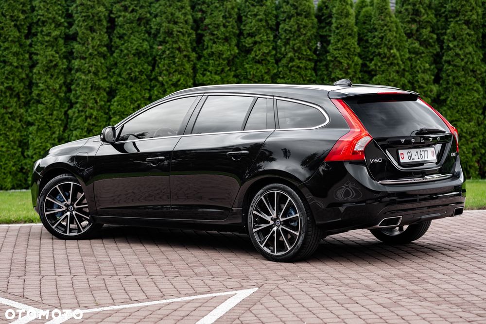 Volvo V60 D6 AWD Plug-in Hybrid Summum - 14