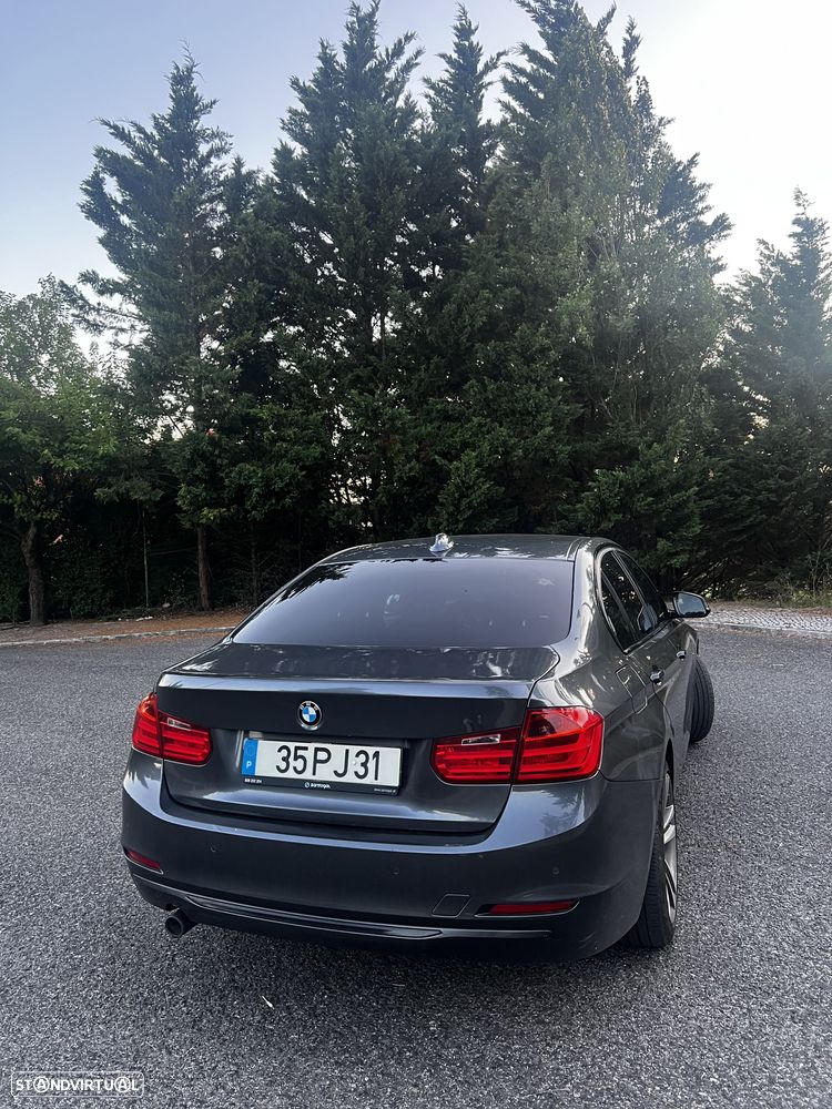 BMW 318 d Line Sport — fotografia 6