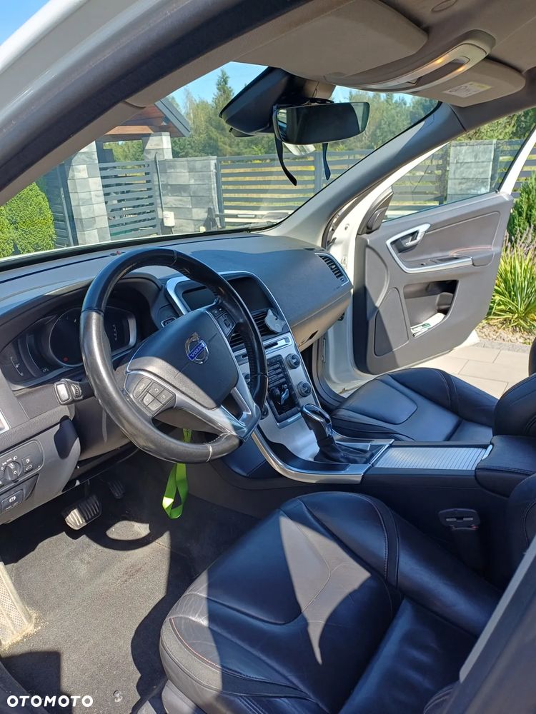 Volvo XC 60 D4 AWD Ocean Race - 10