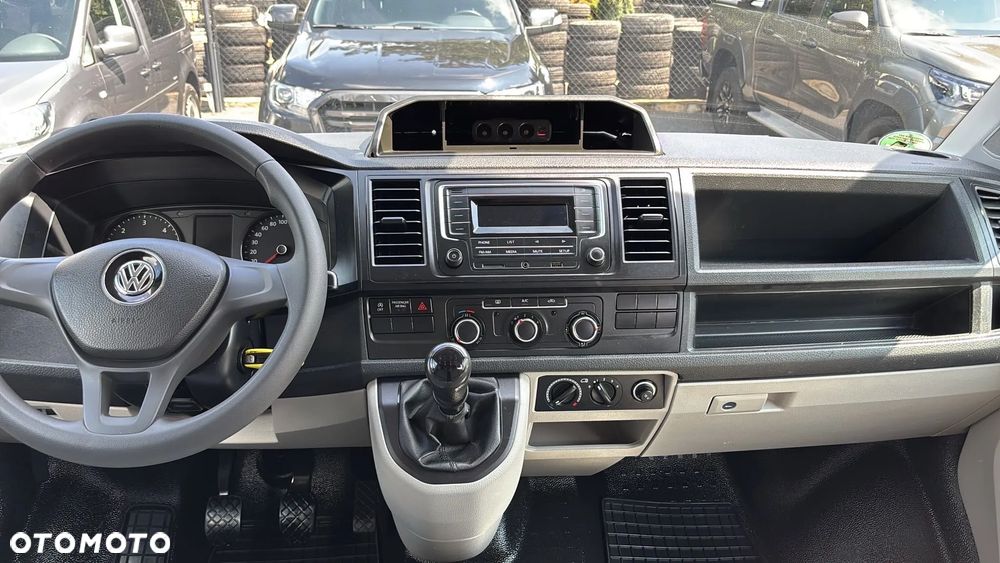 Volkswagen Transporter - 16