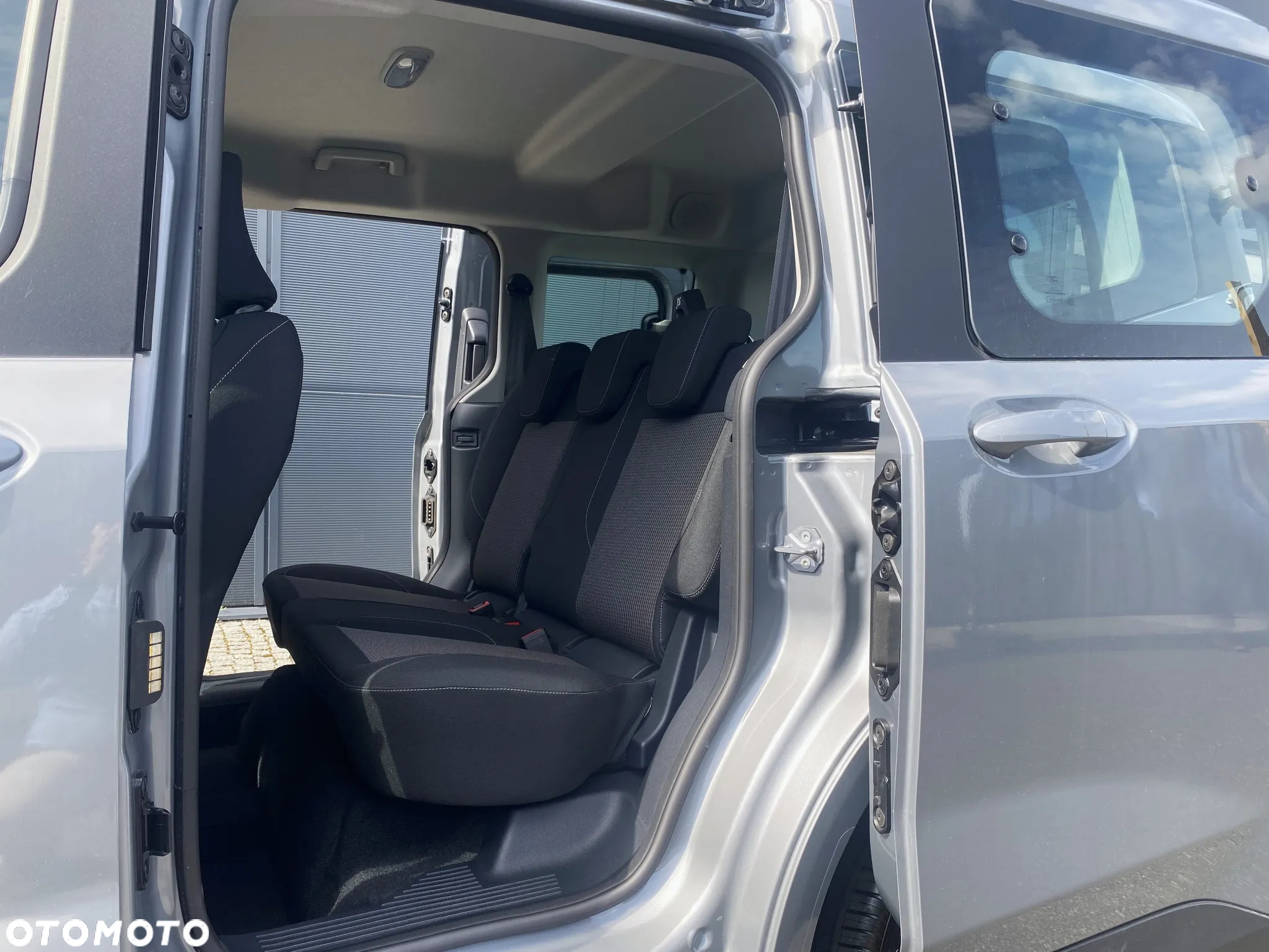 Ford Tourneo Courier 1.0 EcoBoost Trend - 20