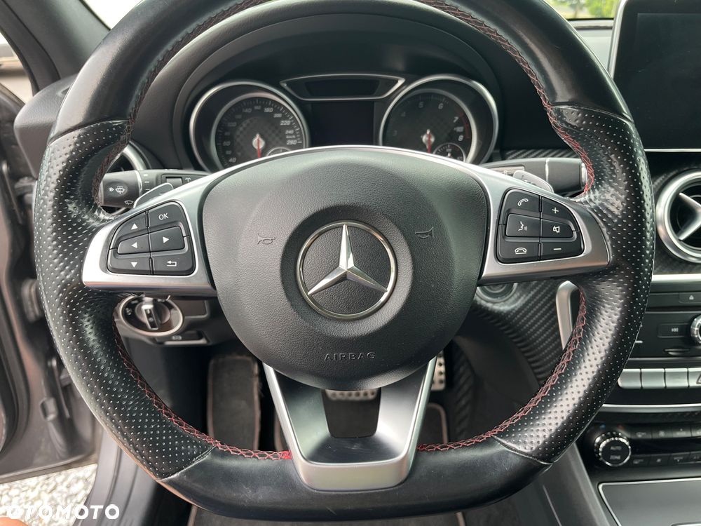 Mercedes-Benz Klasa A 160 7G-DCT AMG Line - 15