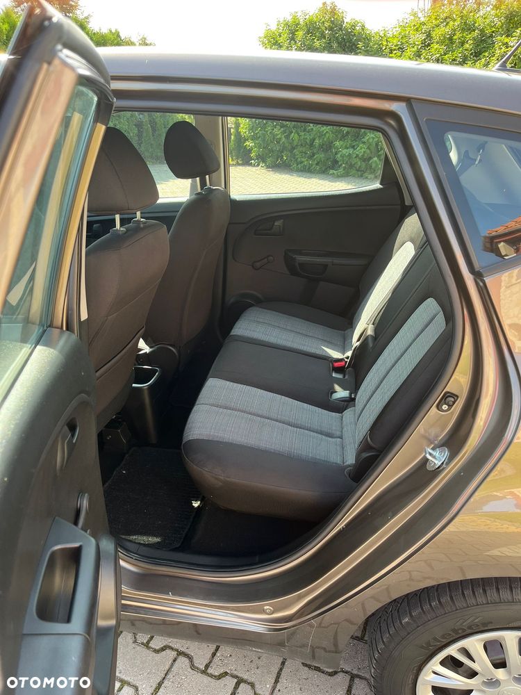Kia Venga 1.4 Business Line - 16