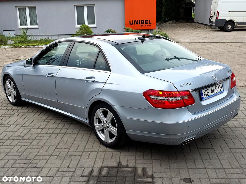 Mercedes-Benz Klasa E 300 BlueTEC HYBRID Avantgarde - 8