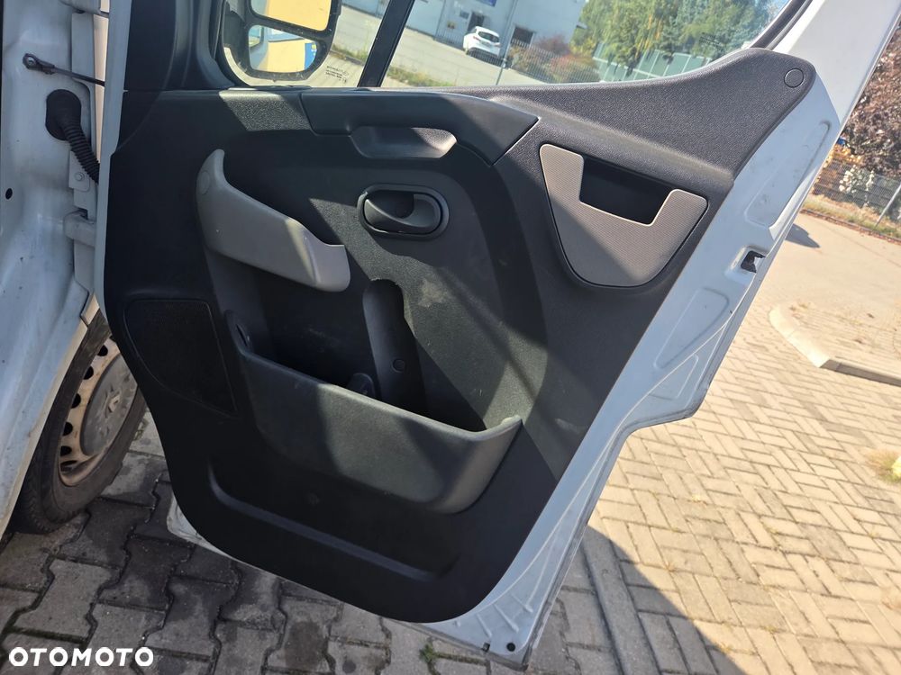 Renault Master - 17
