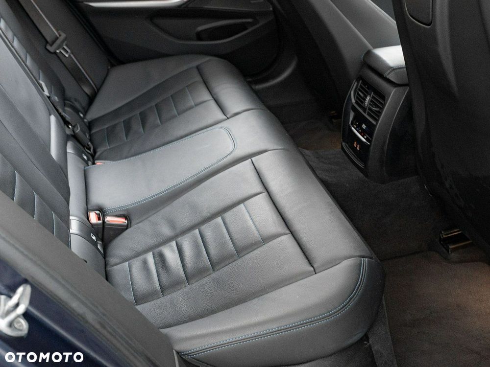 BMW Seria 3 M340i xDrive sport - 27