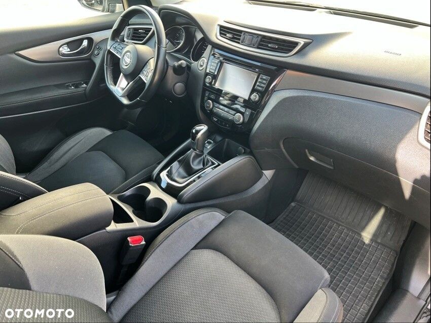 Nissan Qashqai 1.2 DIG-T N-Connecta Xtronic EU6 - 27