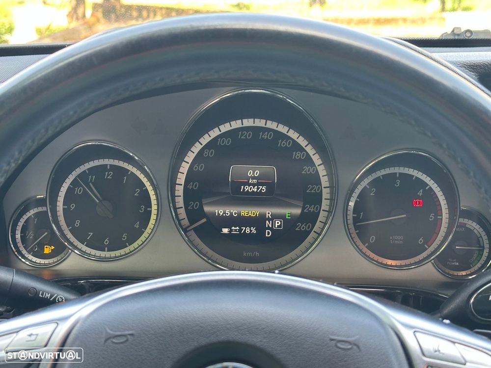 Mercedes-Benz E 300 BLUETEC Hybrid Avantgarde - 9