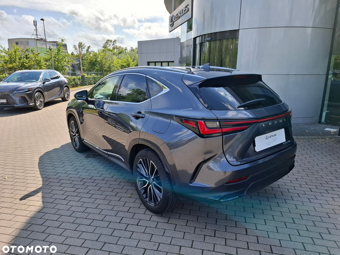 Lexus NX - 3