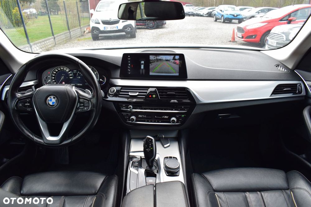 BMW Seria 5 520d xDrive Sport Line sport - 7