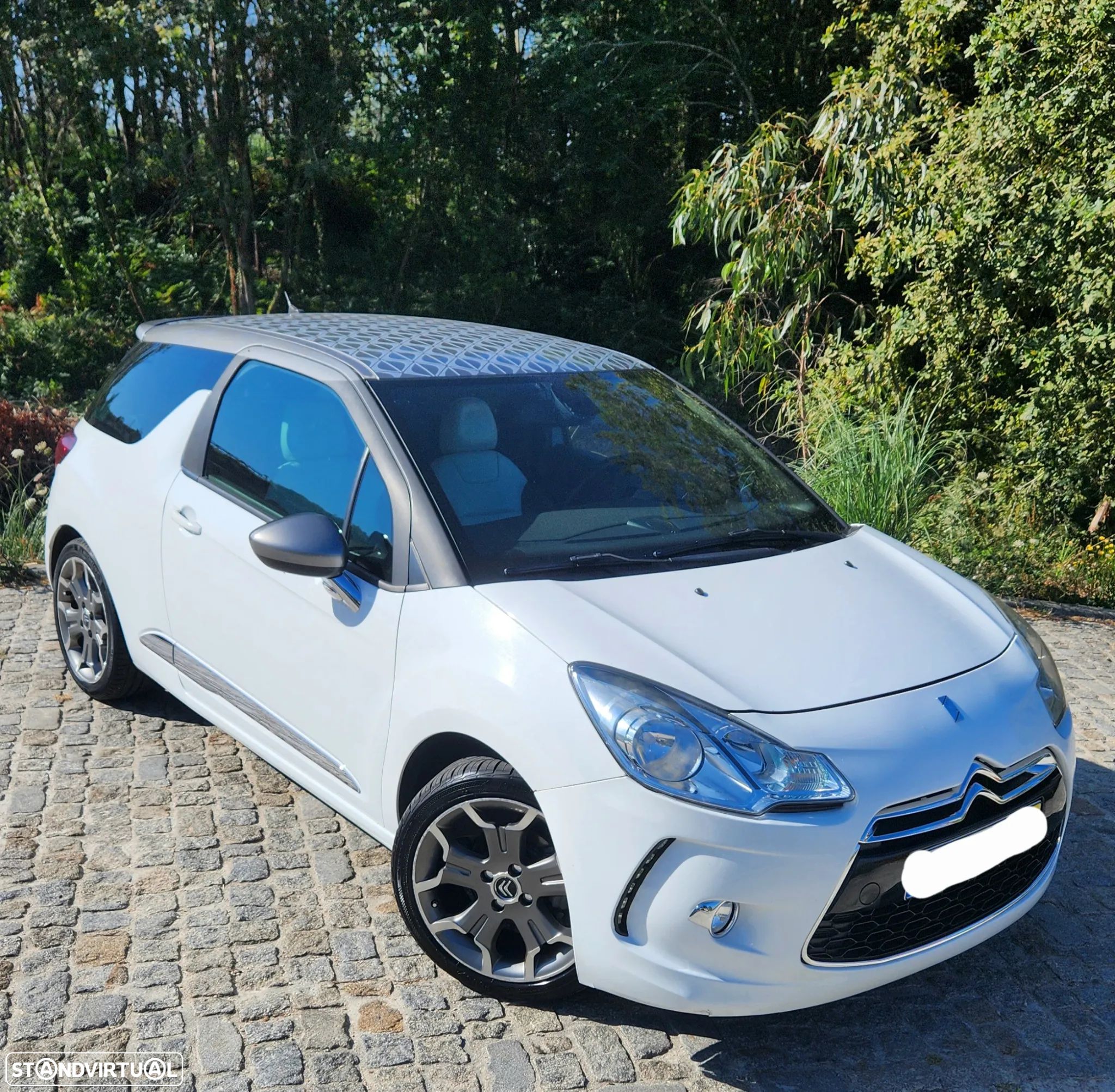 Citroën DS3 1.6 e-HDi Airdream Sport Chic - 1