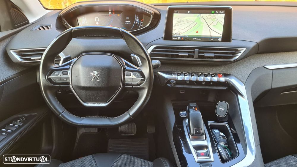 Peugeot 5008 1.5 BlueHDi Allure EAT8 - 12