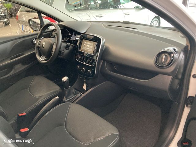 Renault Clio Sport Tourer Energy TCe 90 Business - 27