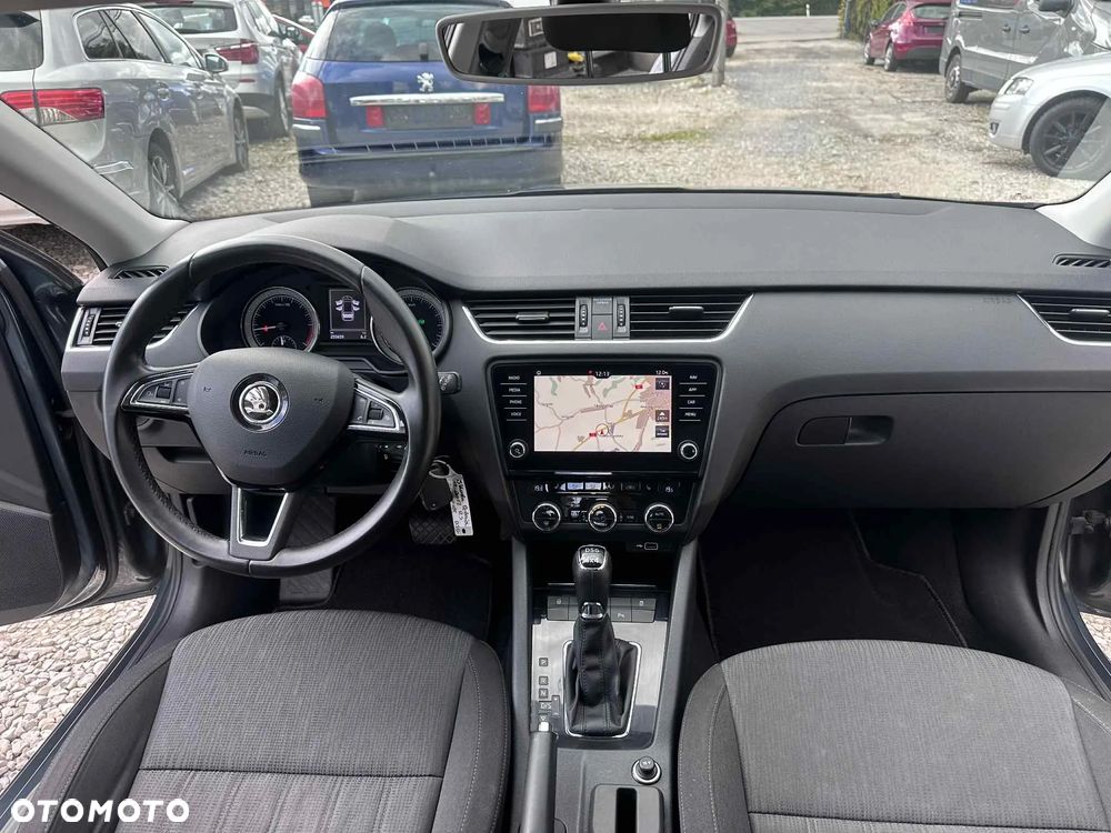 Skoda Octavia 2.0 TDI 4x4 Style DSG - 19