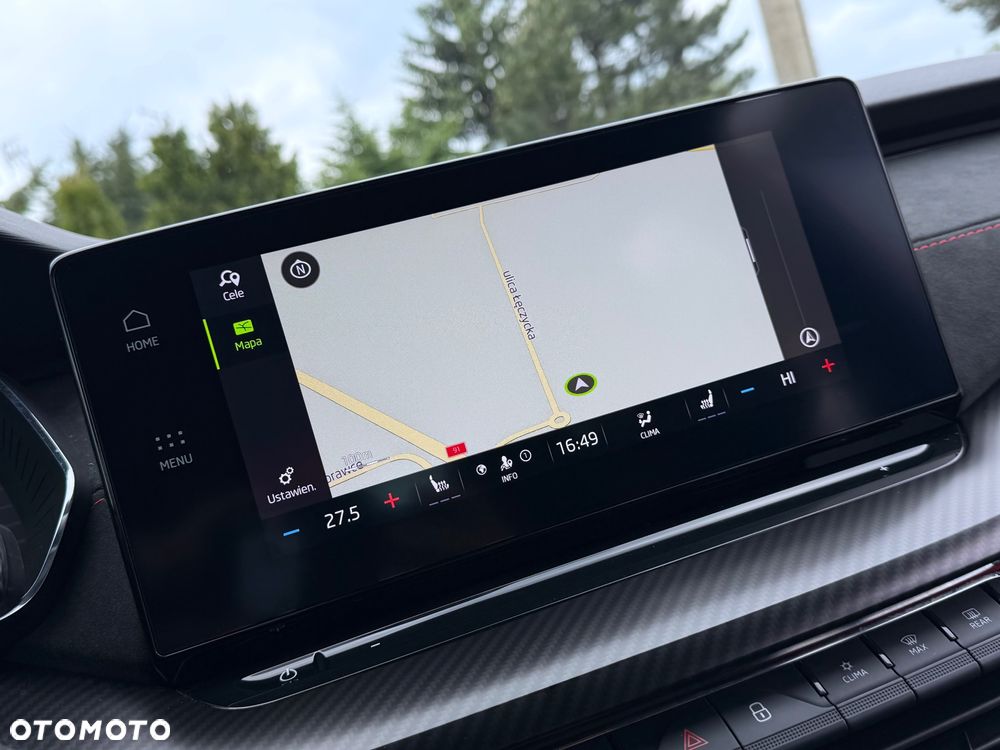 Skoda Octavia 2.0 TDI DSG RS - 25