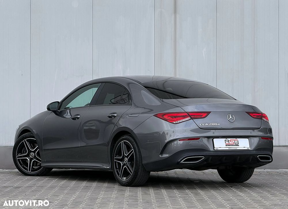 Mercedes-Benz CLA 200 - 4