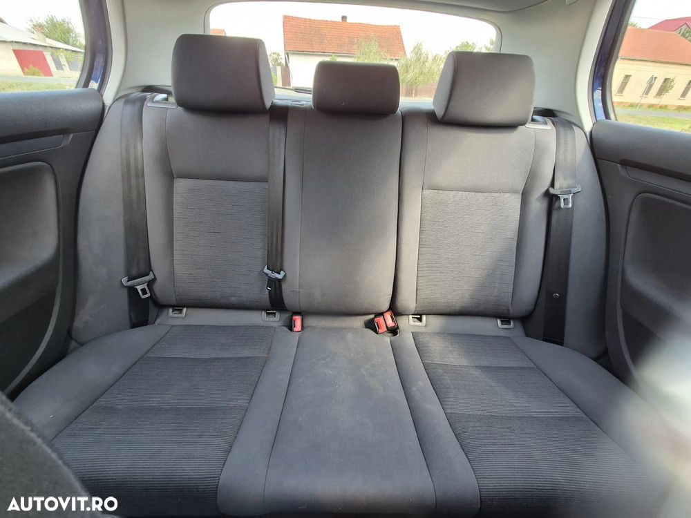 Volkswagen Golf 1.6 Comfortline - 10