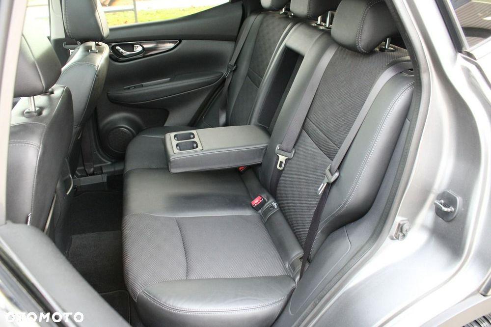 Nissan Qashqai 1.6 DIG-T N-Connecta - 13