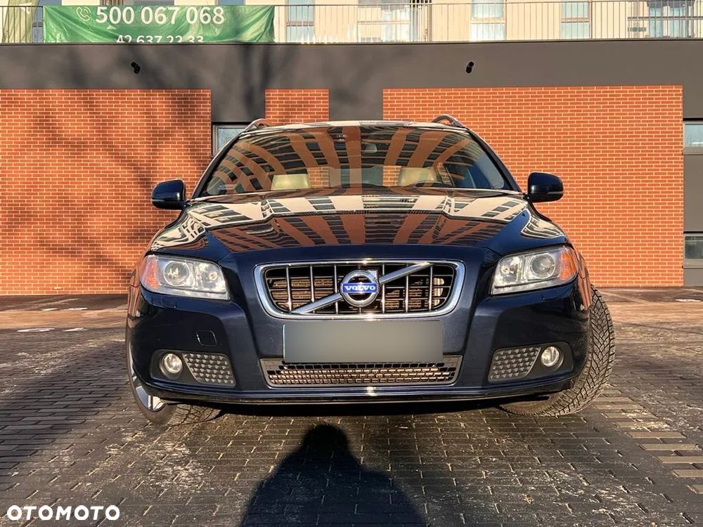Volvo V70 D5 AWD Summum - 14