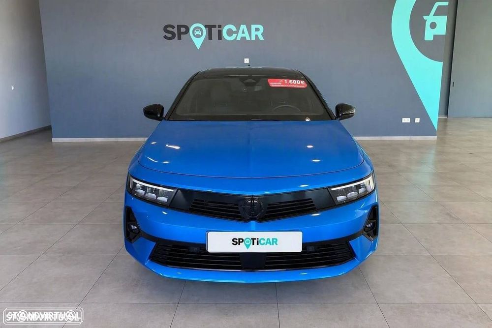 Opel Astra Sports Tourer 1.2 T GS - 2