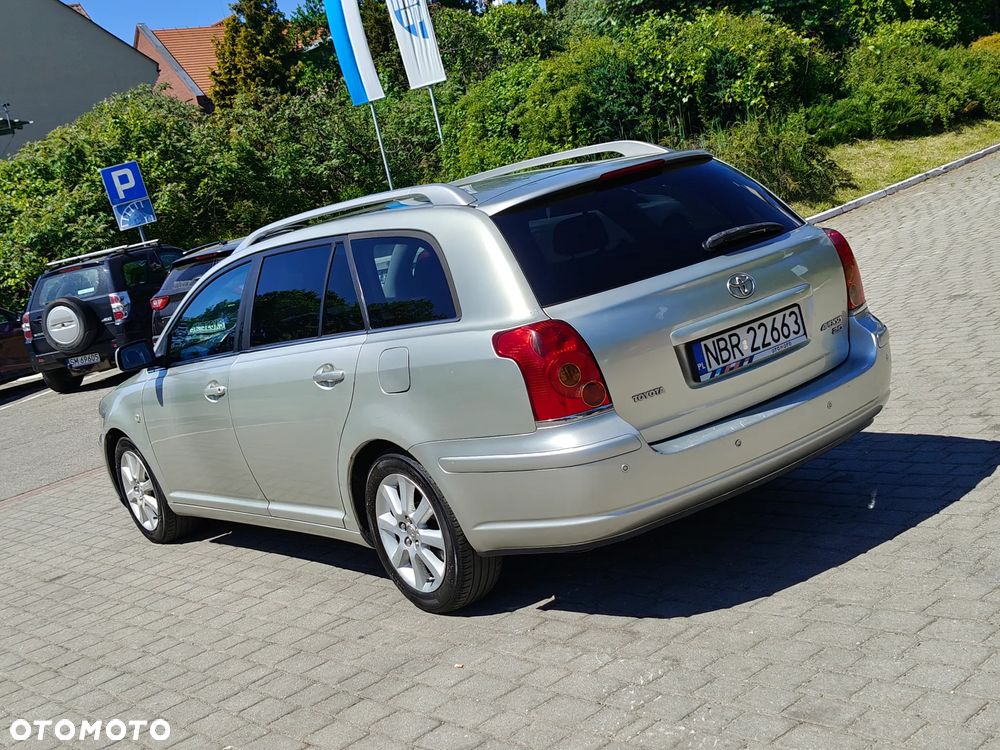 Toyota Avensis 2.0 VVT-i Travel - 37