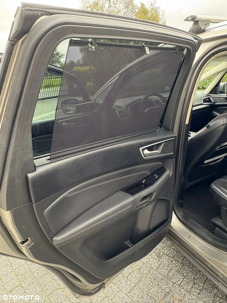 Ford S-Max 2.0 EcoBlue Titanium - 20