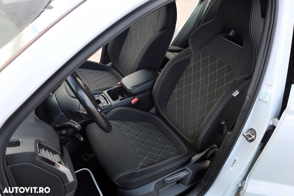 Skoda Karoq 2.0 TDI SCR 4x4 DSG Sportline - 17