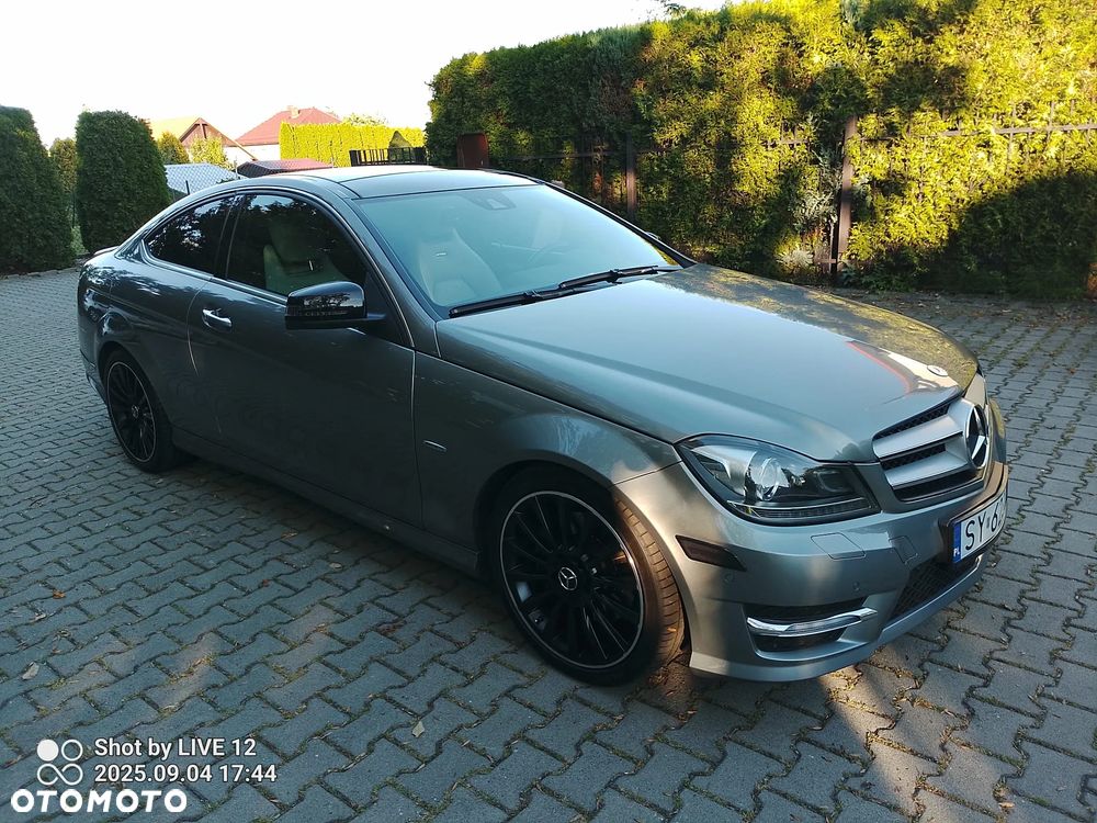 Mercedes-Benz Klasa C 350 Coupe BlueEFFICIENCY 7G-TRONIC Edition 1 - 7