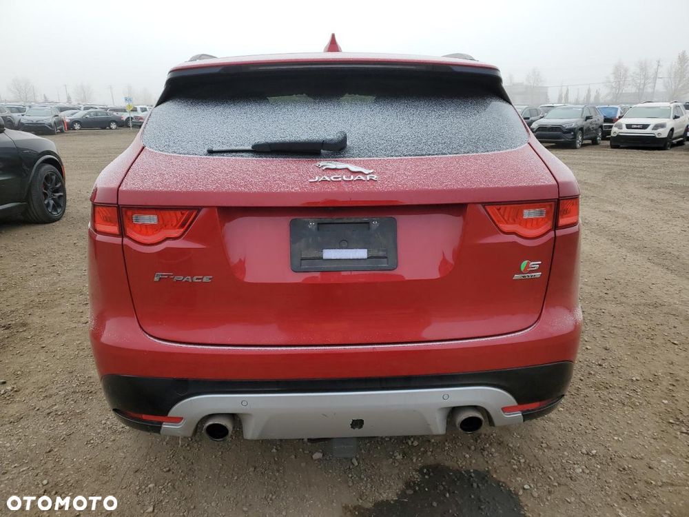 Jaguar F-Pace S AWD - 4
