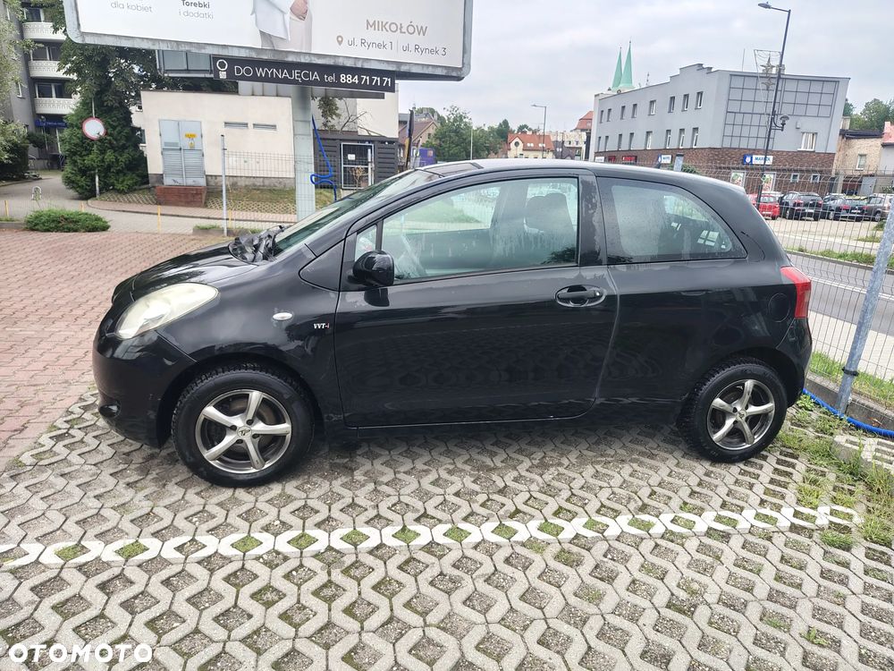 Toyota Yaris 1.0 Terra - 3