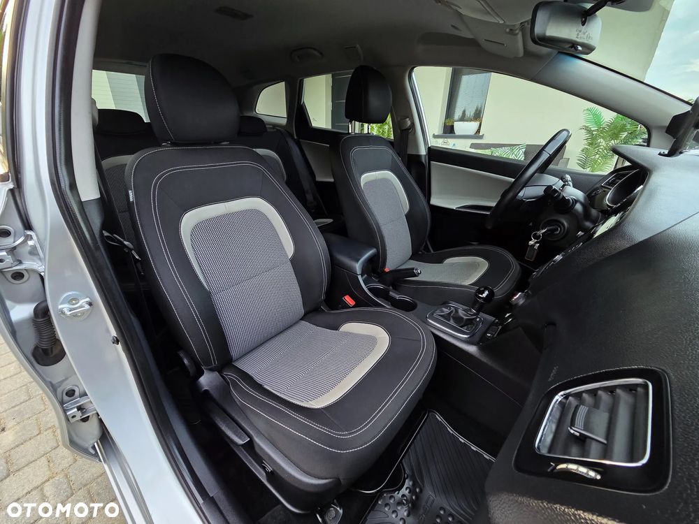 Kia Ceed 1.6 CRDi 136 DCT ISG Platinum Edition - 15