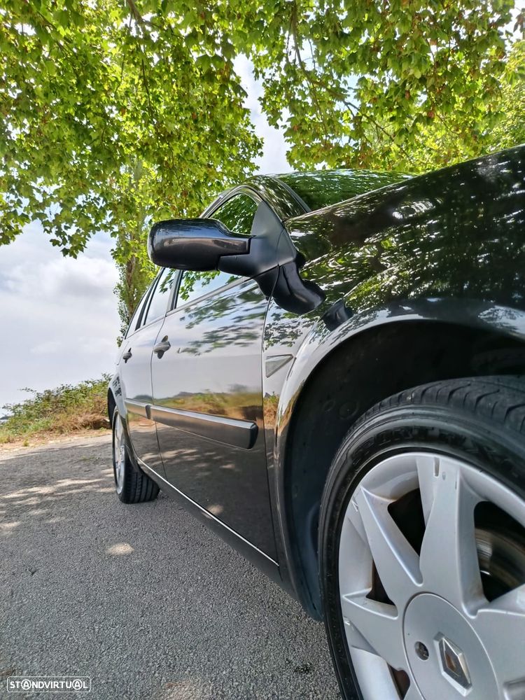 Renault Mégane Break 2.0 dCi Dynamique Luxe - 5