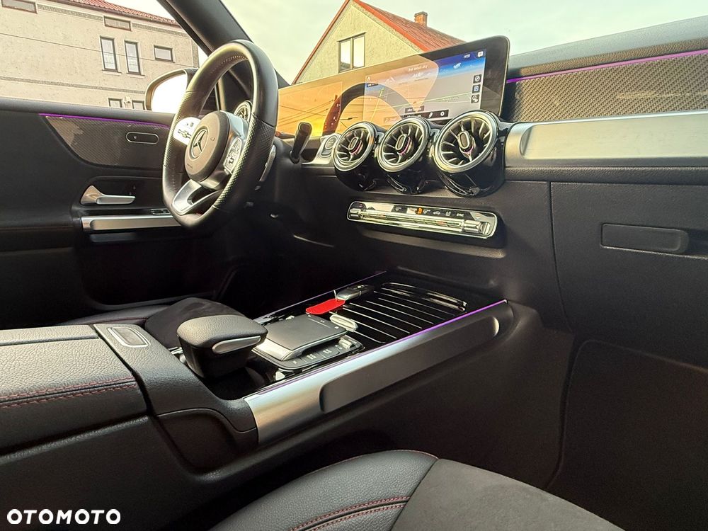 Mercedes-Benz GLB 200 d AMG Line 8G-DCT - 13