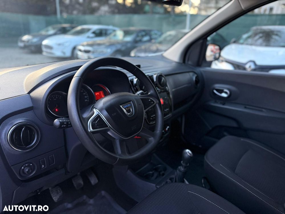 Dacia Lodgy 1.5 Blue dCi Laureate - 2