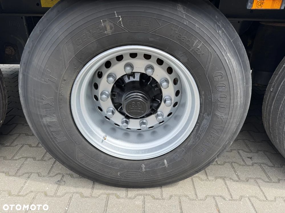 Krone Hakowa, Carrier Vector HE19, Nowe opony!! - 17